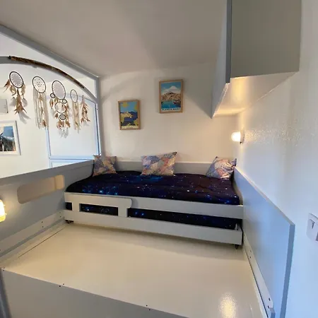 Joli Climatise Au Port De - Proche Plages Et Commerces - Linge De Maison Fourni Ιέρ