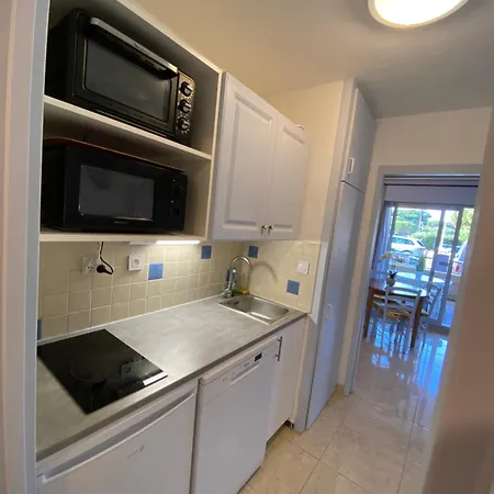 Apartament Joli Climatise Au Port De - Proche Plages Et Commerces - Linge De Maison Fourni