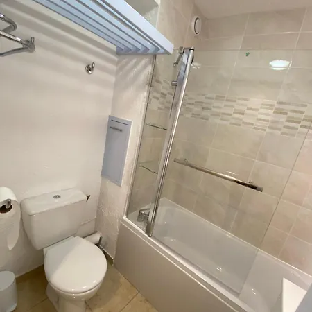 Apartament Joli Climatise Au Port De - Proche Plages Et Commerces - Linge De Maison Fourni *