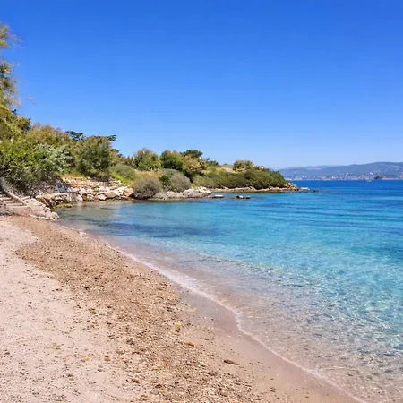 Διαμέρισμα Joli Climatise Au Port De - Proche Plages Et Commerces - Linge De Maison Fourni