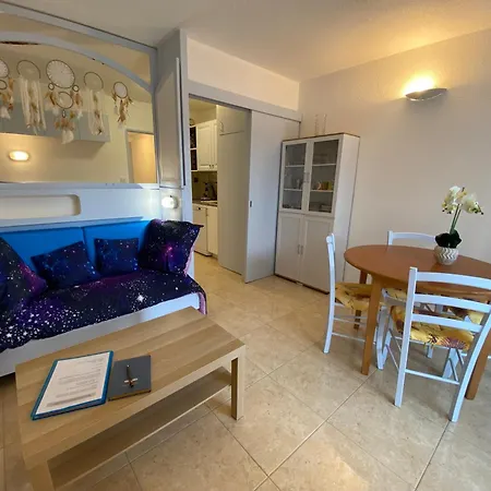 Joli Climatise Au Port De - Proche Plages Et Commerces - Linge De Maison Fourni * Hyères