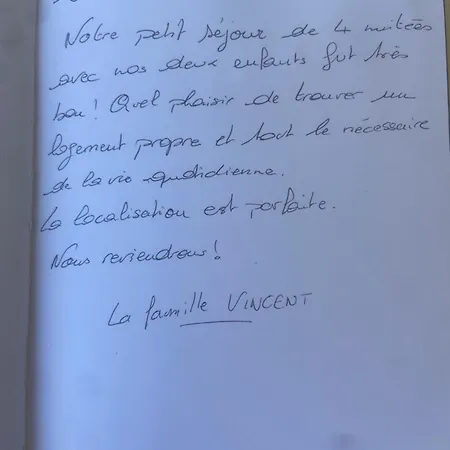 Lägenhet Joli Climatise Au Port De - Proche Plages Et Commerces - Linge De Maison Fourni